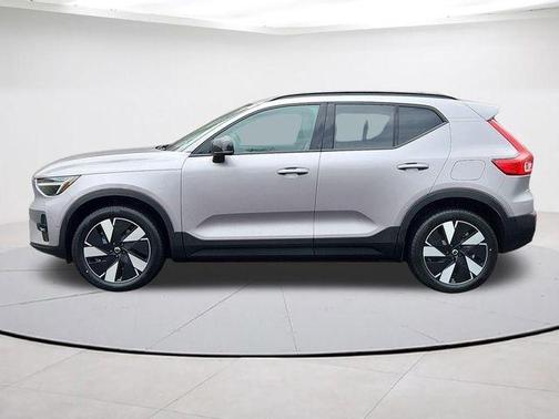 Silver Metallic 2026 Volvo EX40 Twin Motor Plus