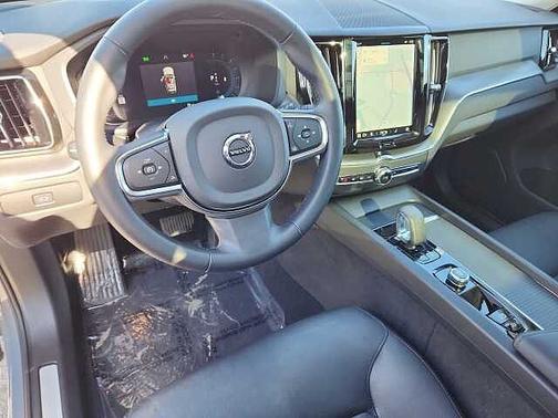 2024 Volvo XC60 Core