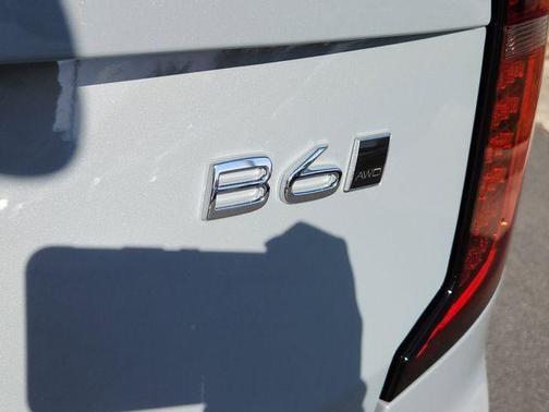 Gray Metallic 2026 Volvo XC90 B6 Ultra 7-Seater