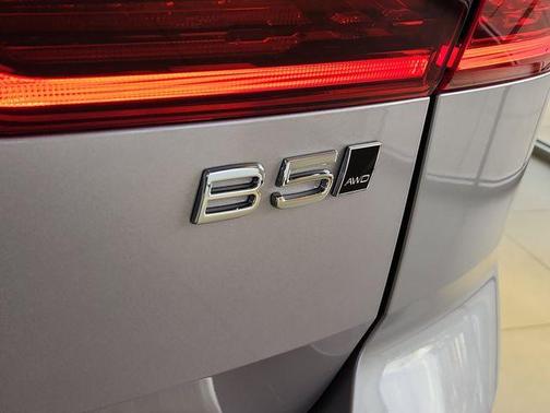 Aurora Blue 2026 Volvo XC60 B5 Plus