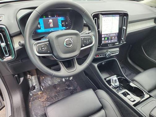 Silver 2023 Volvo XC40 B5 Plus Dark Theme