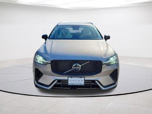 Bright 2026 Volvo XC60 Plug-In Hybrid T8 Ultra