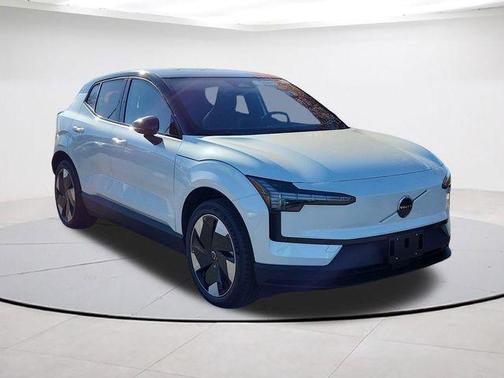 Crystal White 2025 Volvo EX30 Twin Motor Plus