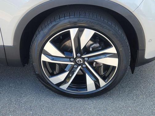 Silver 2023 Volvo XC40 B5 Ultimate Dark Theme