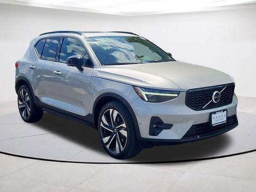 Silver 2023 Volvo XC40 B5 Ultimate Dark Theme