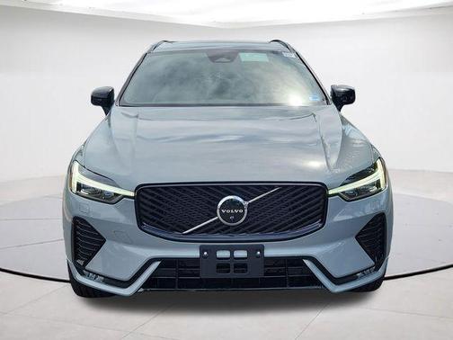 Gray Metallic 2026 Volvo XC60 B5 Plus
