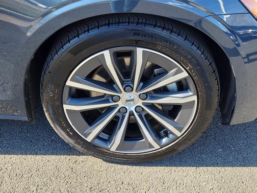 2022 Volvo S60 B5 Momentum