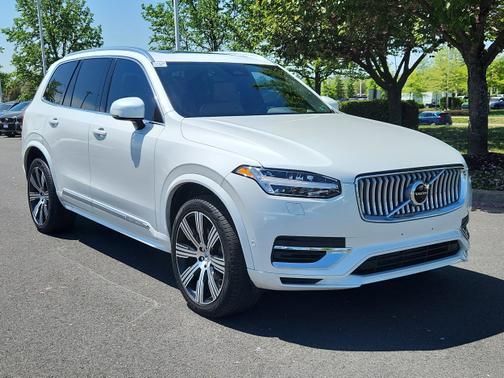 2024 Volvo XC90 Recharge Plug-In Hybrid Ultimate