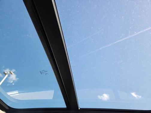 2025 Volvo XC40 Core