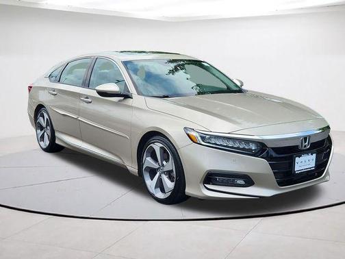 Champagne Frost Pearl 2018 Honda Accord Touring 2.0T