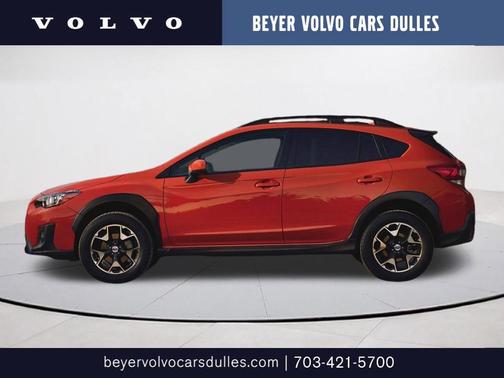 Crystal White Pearl 2019 Subaru Crosstrek 2.0i Premium