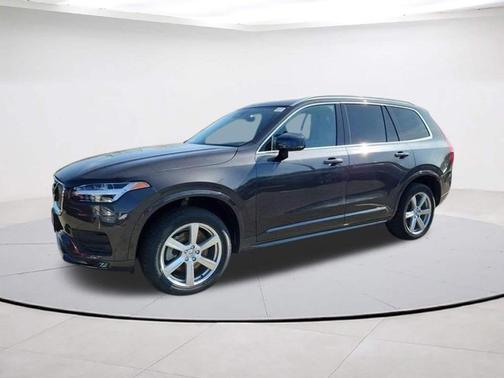 Platinum Gray Metallic 2023 Volvo XC90 B6 Core
