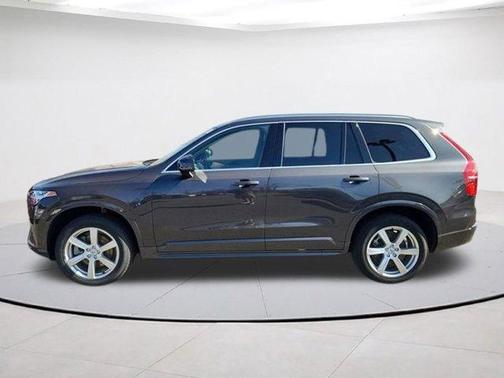 Platinum Gray Metallic 2023 Volvo XC90 B6 Core