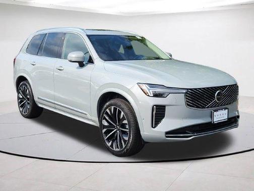 Metallic 2026 Volvo XC90 B6 Ultra 7-Seater