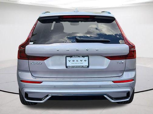 Aurora Blue 2026 Volvo XC60 Plug-In Hybrid T8 Ultra
