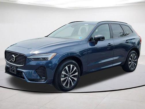 Denim Blue Metallic 2025 Volvo XC60 B5 Plus