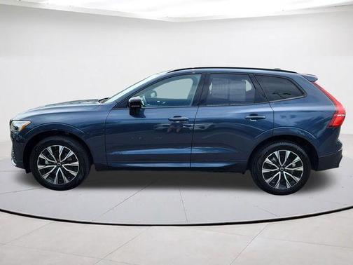 Denim Blue Metallic 2025 Volvo XC60 B5 Plus