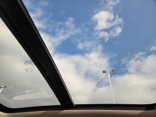 2023 Volvo XC40 Plus