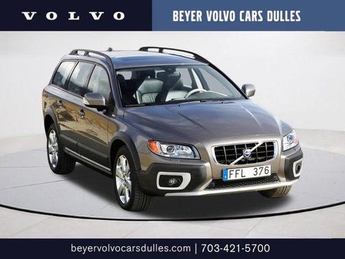 Electric Silver Metallic 2008 Volvo XC70 3.2
