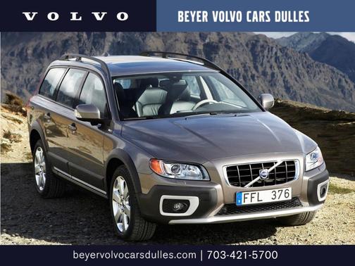 Electric Silver Metallic 2008 Volvo XC70 3.2