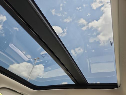 2024 Volvo S60 B5 Core Dark Theme