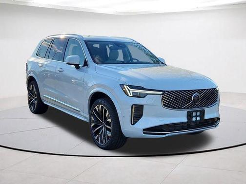 Crystal White Pearl 2026 Volvo XC90 Plug-In Hybrid T8 Ultra 7-Seater