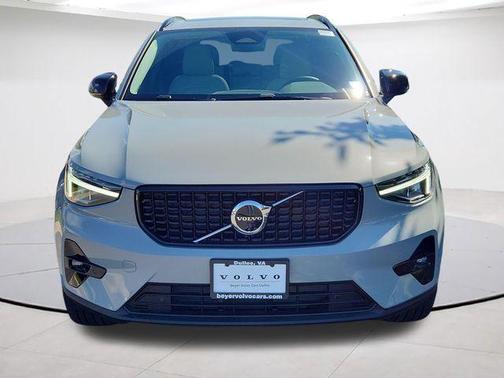 Gray Metallic 2026 Volvo XC40 B5 Plus