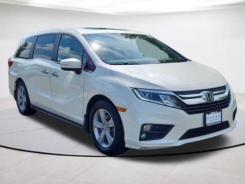 White Diamond Pearl 2019 Honda Odyssey EX-L