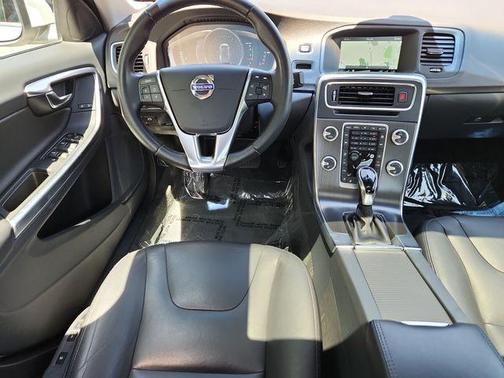 Ice White 2016 Volvo S60 T5 Premier