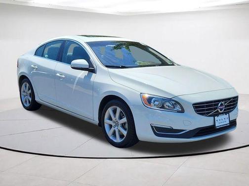 Ice White 2016 Volvo S60 T5 Premier
