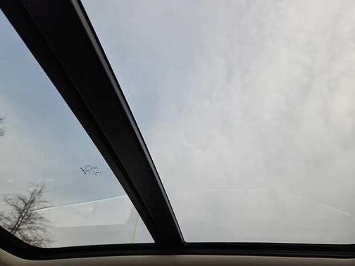 2025 Volvo XC40 Core