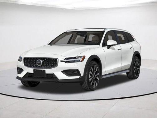 Denim Blue Metallic 2026 Volvo V60 Cross Country B5 Plus