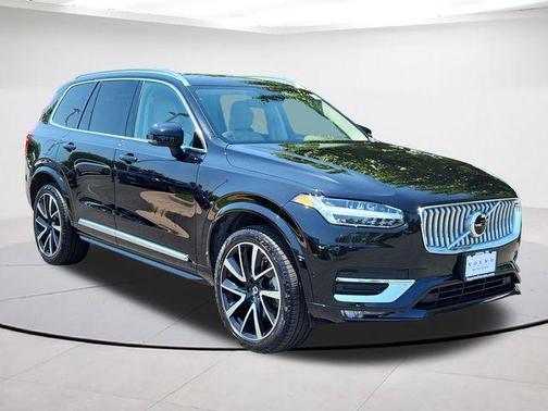 Onyx Black Metallic 2023 Volvo XC90 B5 Plus