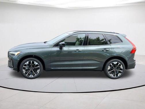 Forest Green 2026 Volvo XC60 B5 Plus