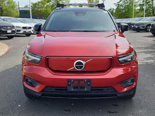 2022 Volvo XC40 Recharge Pure Electric P8 Ultimate
