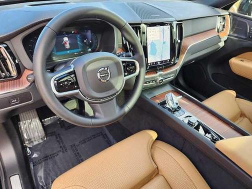 2025 Volvo XC60 Ultra
