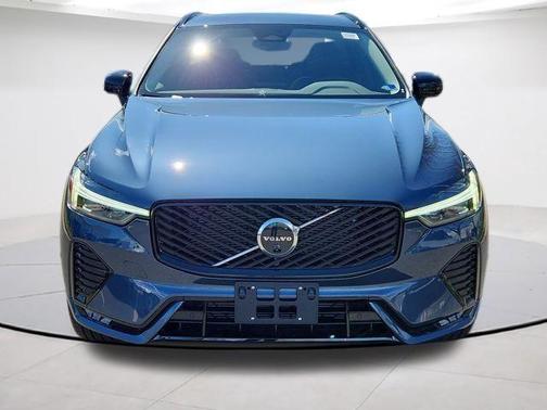 Denim Blue Metallic 2026 Volvo XC60 B5 Plus