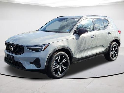 Gray Metallic 2026 Volvo XC40 B5 Core