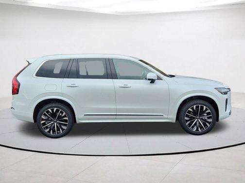 Crystal White Pearl 2026 Volvo XC90 B6 Ultra 7-Seater