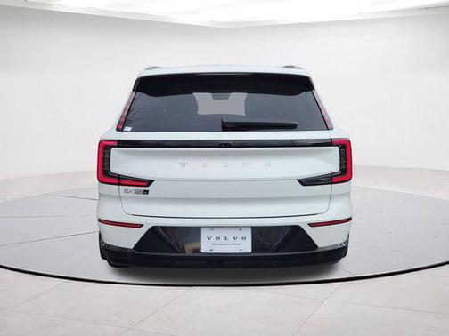Crystal White 2025 Volvo EX90 Twin Motor Plus