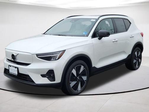 Crystal White Pearl 2026 Volvo EX40 Twin Motor Plus