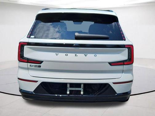 Crystal White 2026 Volvo EX90 TWIN MOTOR ULTRA