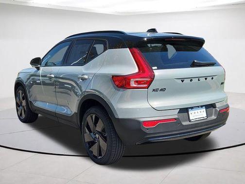 Gray Metallic 2026 Volvo XC40 B5 Ultra Black Edition