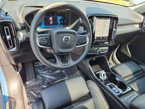 Fjord Blue Metallic 2023 Volvo XC40 B5 Ultimate Dark Theme