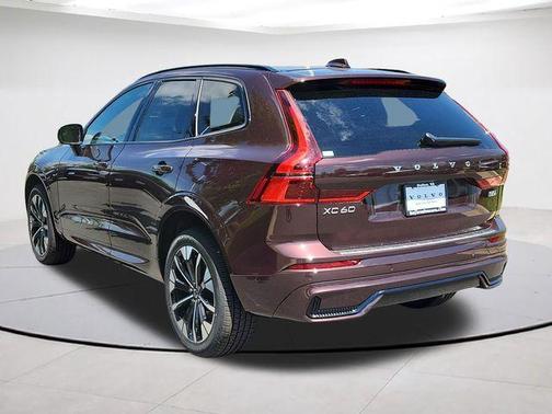 Mulberry 2026 Volvo XC60 B5 Plus