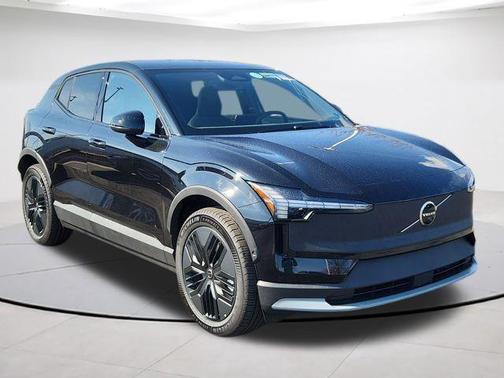 Onyx Black 2026 Volvo EX30 TWIN MOTOR CROSS COUNTRY ULTRA