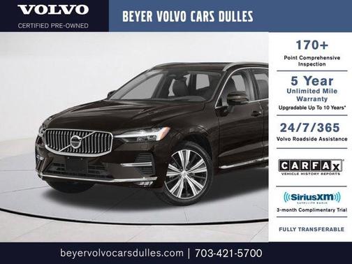 Crystal White Metallic 2022 Volvo XC60 B5 Momentum