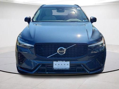 Denim Blue Metallic 2025 Volvo XC60 Plug-In Hybrid T8 Ultra