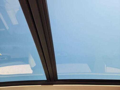 Denim Blue Metallic 2025 Volvo XC60 Plug-In Hybrid T8 Ultra