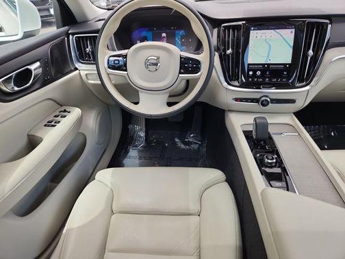 Crystal White Metallic 2023 Volvo S60 B5 Ultimate Bright Theme